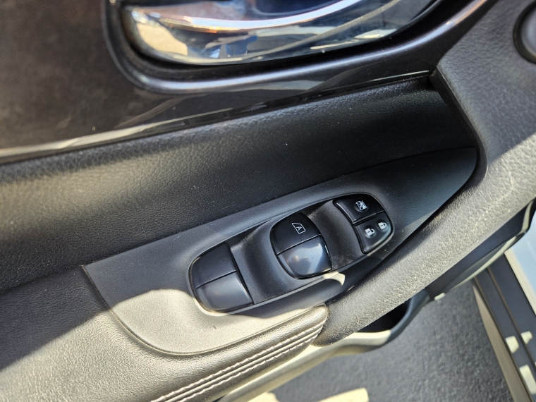 Nissan X-trail 2.5 Sense 2row At 4x4 2023 Usado  Usado en Kovacs Usados