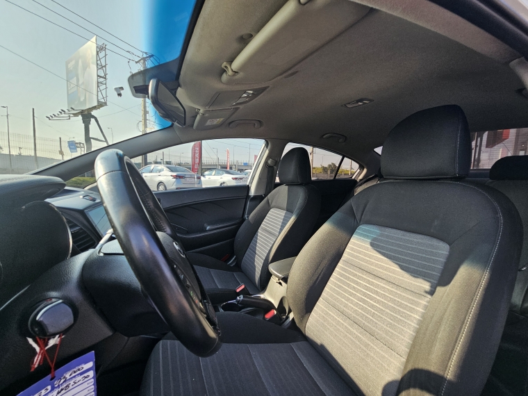 Kia Cerato 1.6 Sx Ac Dab Abs Mt 2018 Usado  Usado en Kovacs Usados