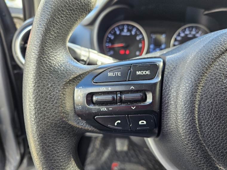 Kia Soluto Soluto 1.4 2022 Usado en Rosselot Usados