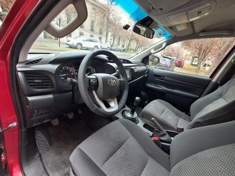 TOYOTA HILUX DX 4X2 2.4 - imagen 18