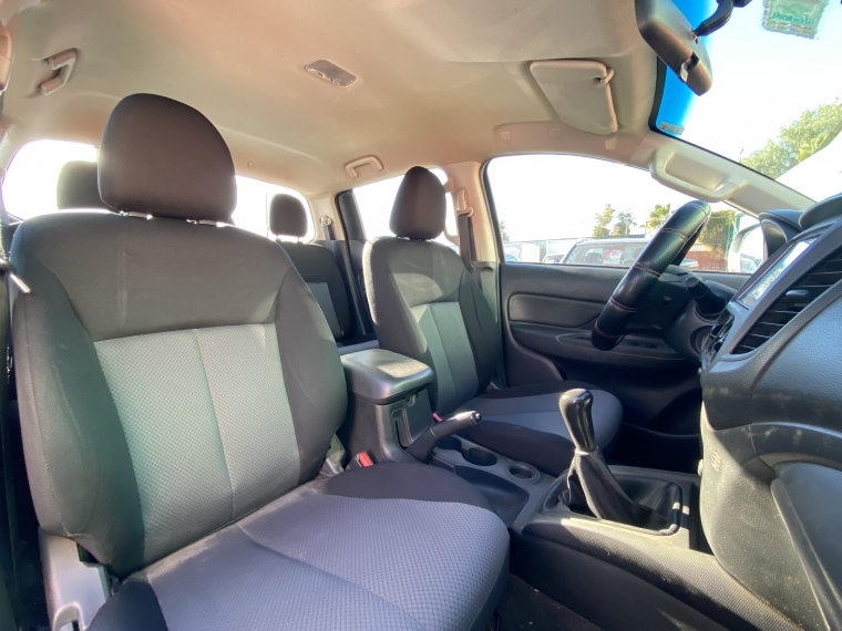 Mitsubishi L200 L200 Work Cr Wf 2.4 2021 Usado en Rosselot Usados