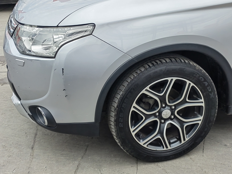 Mitsubishi Outlander Outlander Gls 2.4 4x4 Ac 2015 Usado en Rosselot Usados