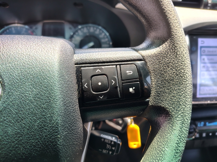 Toyota Hilux 2.4 Sr 7 Ab Mt 4x2 Diesel 2022 Usado  Usado en Kovacs Usados