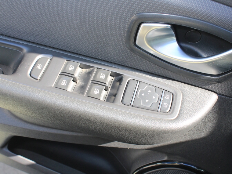 Renault Clio 1.2 Expression  Mt 2017 Usado  Usado en Kovacs Usados