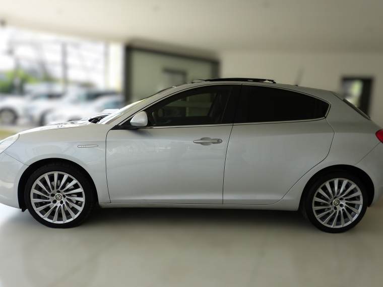 Alfa romeo Giulietta Tct 1.4 Aut 2015 Usado en Automotriz Olea Flaño