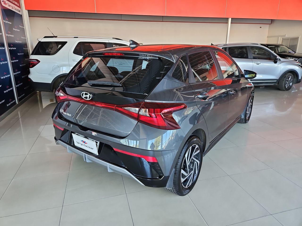 Hyundai I-20 I20 B13 Mpi 1.4 Aut 2024 Usado en Usados de Primera - Sergio Escobar