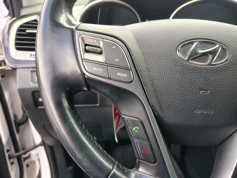 Hyundai Santa fe Santa Fe Gls Full 4wd 3.3 At 2014 Usado en Rosselot Usados