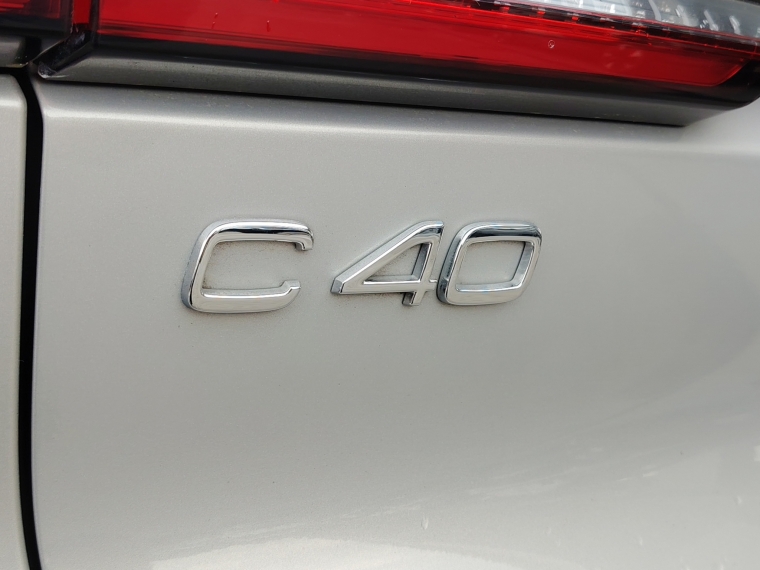 Volvo C40 P8 Recharge  2024 Usado  Usado en BMW Premium Selection