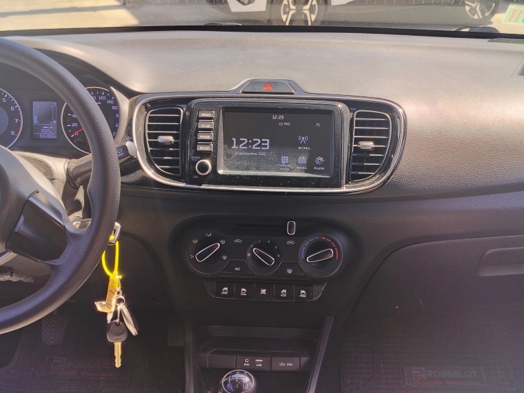 Kia Soluto Soluto 1.4 2023 Usado en Rosselot Usados