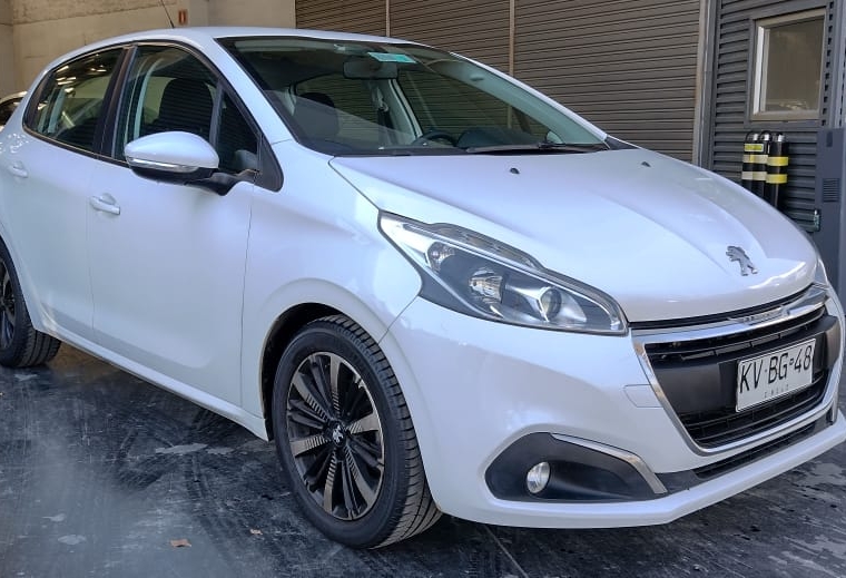 Peugeot 208 Active Pack Bluehdi 100 2019  Usado en Valenzuela Delarze Usados
