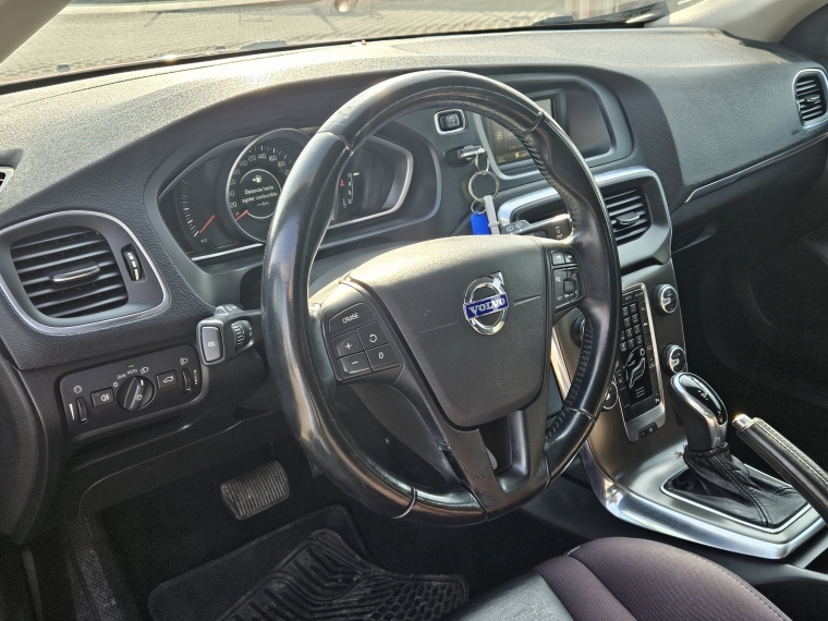 Volvo V40 D2 At Diesel 1.6 2014 Usado  Usado en Kovacs Usados