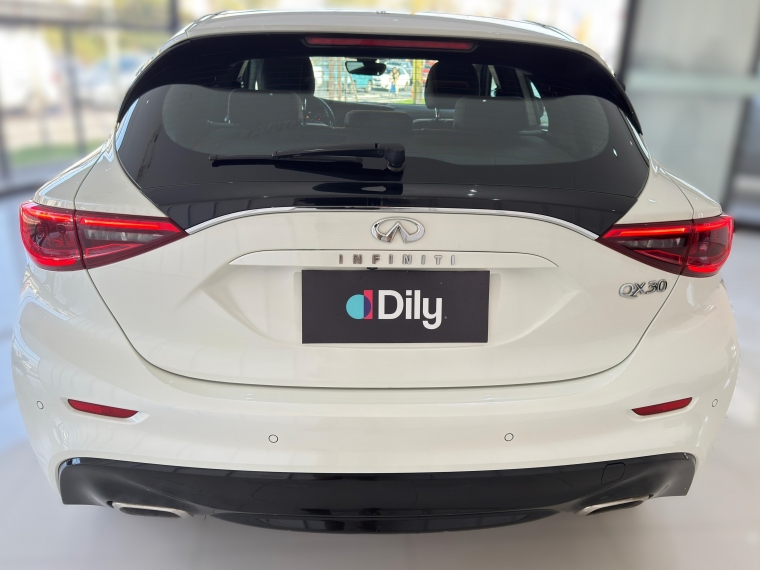 Infiniti Qx30 2.0t Aut Sport  2020 Usado en Automotriz Olea Flaño
