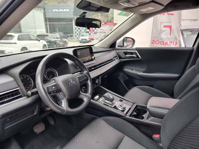 Mitsubishi New outlander New Outlander 4x2 At Gl 2.5 Mn 2023 Usado en Rosselot Usados
