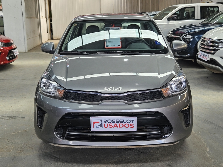 KIA Soluto — foto 3 de 17