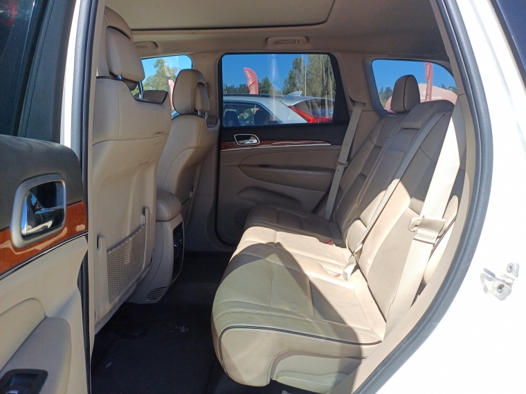Jeep Grand cherokee G Cherokee Overland 4x4 5.7 Aut 2012 Usado en Rosselot Usados
