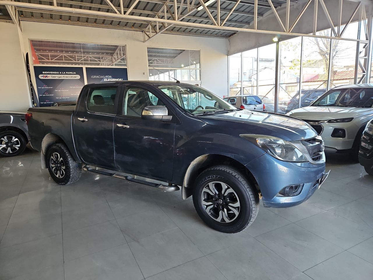 Mazda Bt-50 New Bt 50 Dcab Sdx 4x4 3.2 Aut 2018 Usado en Usados de Primera - Sergio Escobar