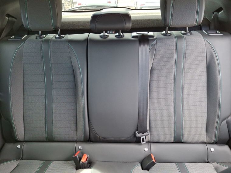 Peugeot 2008 2008 Puretech 130 Eat8 1.2 Aut 2023 Usado  Usado en Webautos.cl