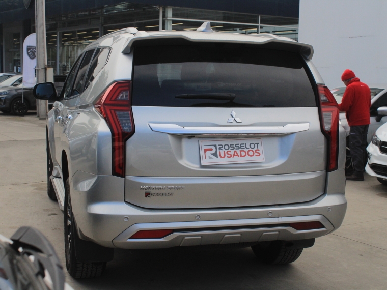 Mitsubishi Montero sport Montero Sport 3.0 Aut 2024 Usado en Rosselot Usados