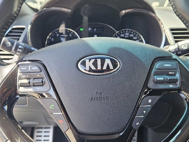 Kia Cerato 5 Sx At 2018 Usado  Usado en Kovacs Usados