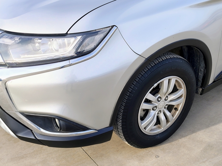 Mitsubishi Outlander Outlander 2.0 2021 Usado en Rosselot Usados