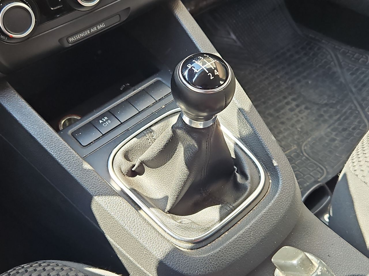 Volkswagen Vento Vento Trendline 2.0 2013 Usado Usado en Webautos.cl Volkswagen Vento Vento Trendline 2.0 2013 Usado Usado en Webautos.cl