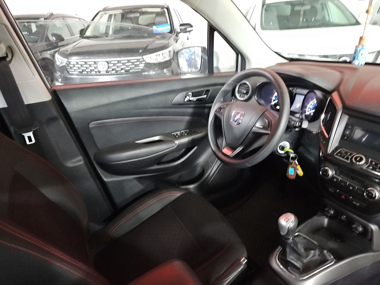 Changan Cs15 Cs15 Hatch Back 1.5 2023 Usado en Usados de Primera - Sergio Escobar