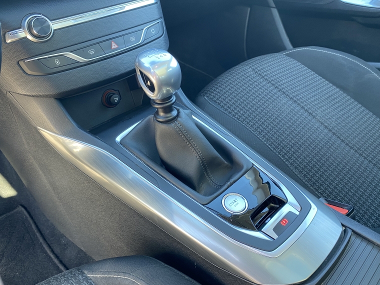 Peugeot New 308 308 Allure Blue Hdi 1.6 Mec 2018 Usado en Rosselot Usados