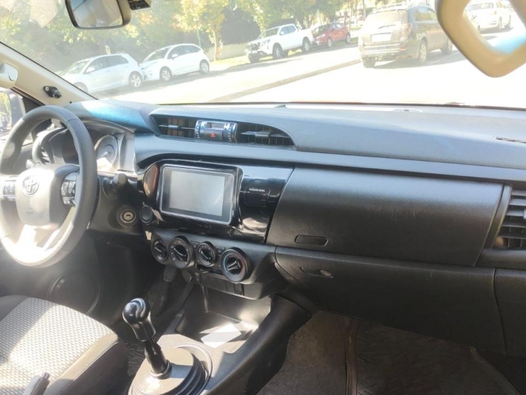 Toyota Hilux Dx 4x4 2.4 2022  Usado en Autos