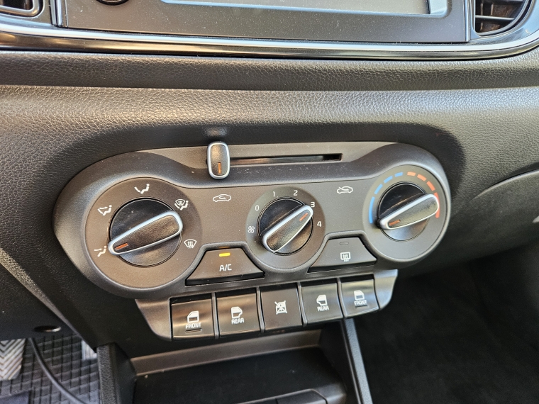 Kia Soluto Soluto Lx 1.4l 5mt Ac - 2225 2023 Usado en Rosselot Usados