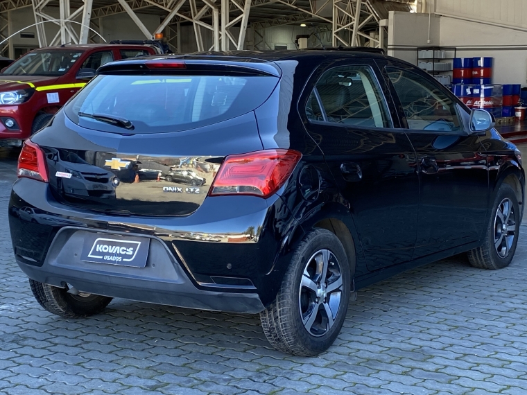 Chevrolet Onix 1.4 Ltz Mt 2017 Usado  Usado en Kovacs Usados