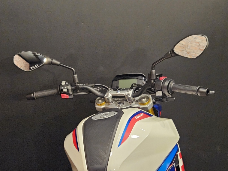 Bmw G 310 r . 2023 Usado en BMW Premium Selection