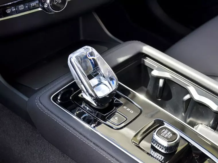 Volvo Xc90 T8 Core 4x4 2.0 Aut 2025 Usado Usado en BMW Premium Selection Volvo Xc90 T8 Core 4x4 2.0 Aut 2025 Usado Usado en BMW Premium Selection