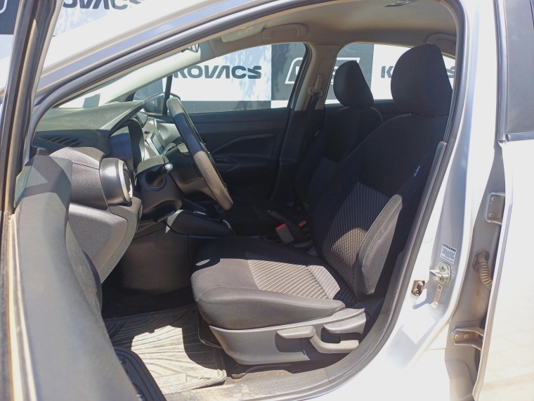 Nissan Versa 1.6 Sense Mt 2022 Usado  Usado en Kovacs Usados