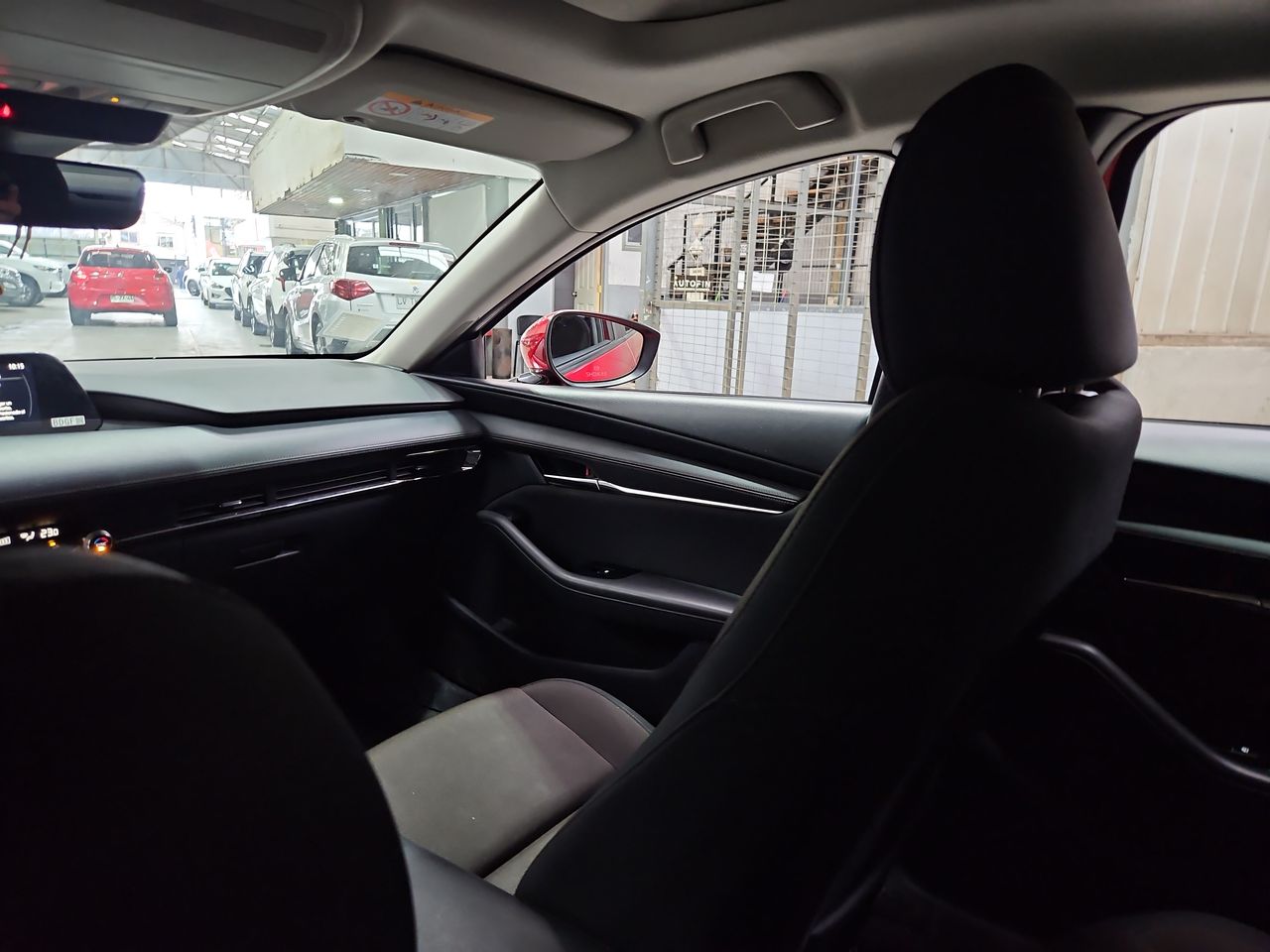 Mazda 3 3 Sedan 2.0 Aut 2023 Usado en Usados de Primera - Sergio Escobar