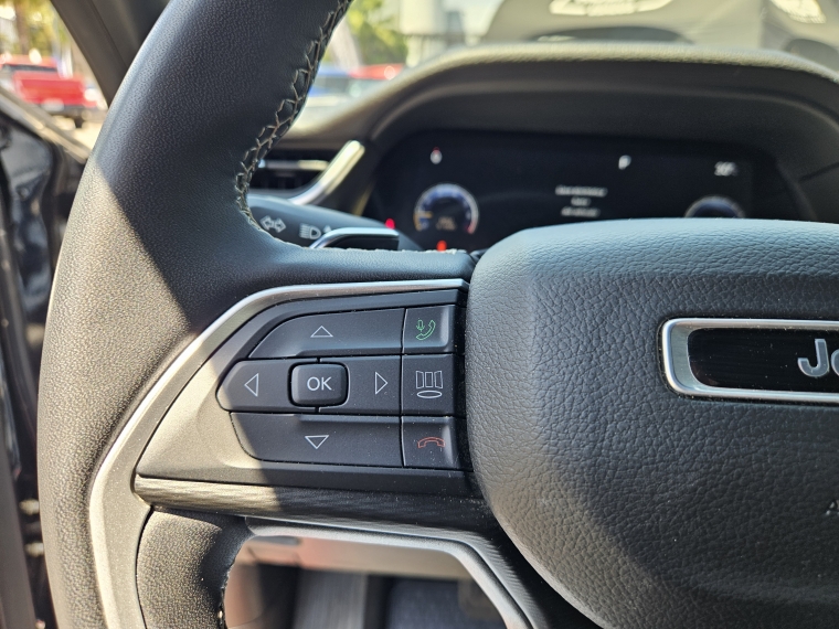 Jeep Grand cherokee Laredo Altitu 4x4 3.6 At 2024 Usado  Usado en Kovacs Usados