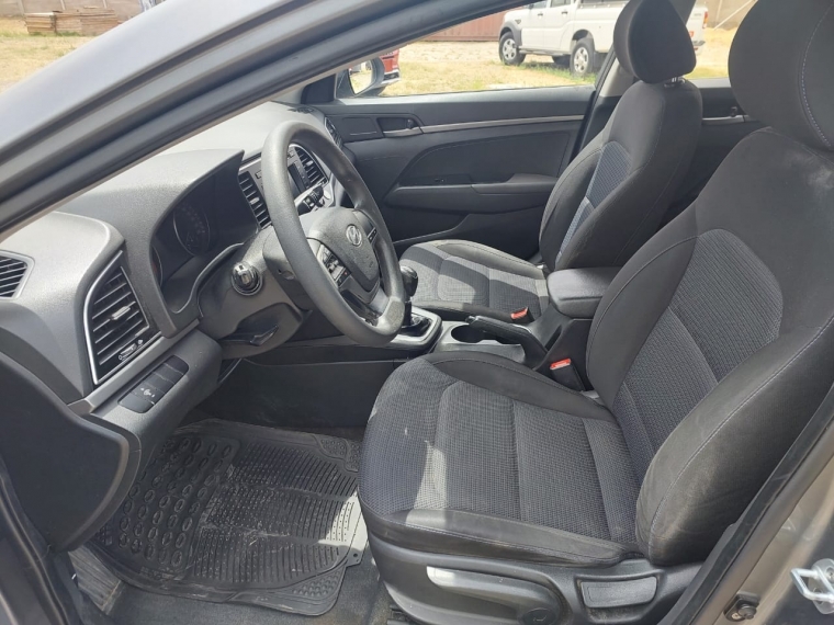 Hyundai Elantra Gl 1.6 2017 Usado  Usado en Webautos.cl