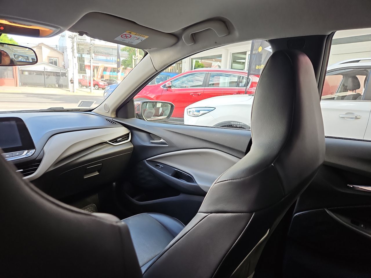 Chevrolet Onix Onix Hb 4x2 1.0 At 2024 Usado en Usados de Primera - Sergio Escobar