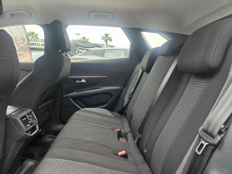 Peugeot 3008 1.5 Active Bluehdi 130 Mt Diesel 2023 Usado  Usado en Kovacs Usados
