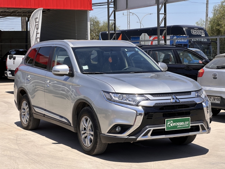 Mitsubishi Outlander Outlander Cvt 2.0 Aut 2022 Usado en Rosselot Usados