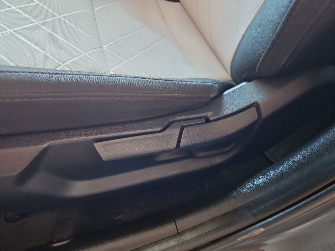 Hyundai I-20 I20 B13 Mpi 1.4 Aut 2024 Usado en Usados de Primera - Sergio Escobar
