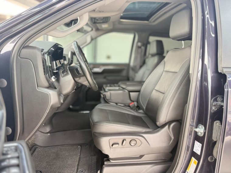 Chevrolet Silverado 5.3 Auto Lt Trail Boss Dc 4wd R 2024 Usado en Automotriz Olea Flaño