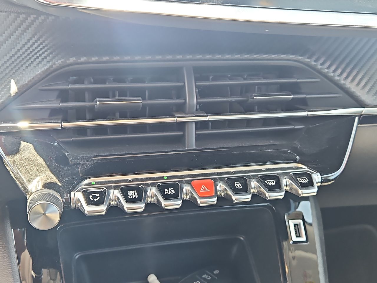 Peugeot 2008 2008 Blue Hdi 100 4x2 1.5 2022 Usado en Usados de Primera - Sergio Escobar