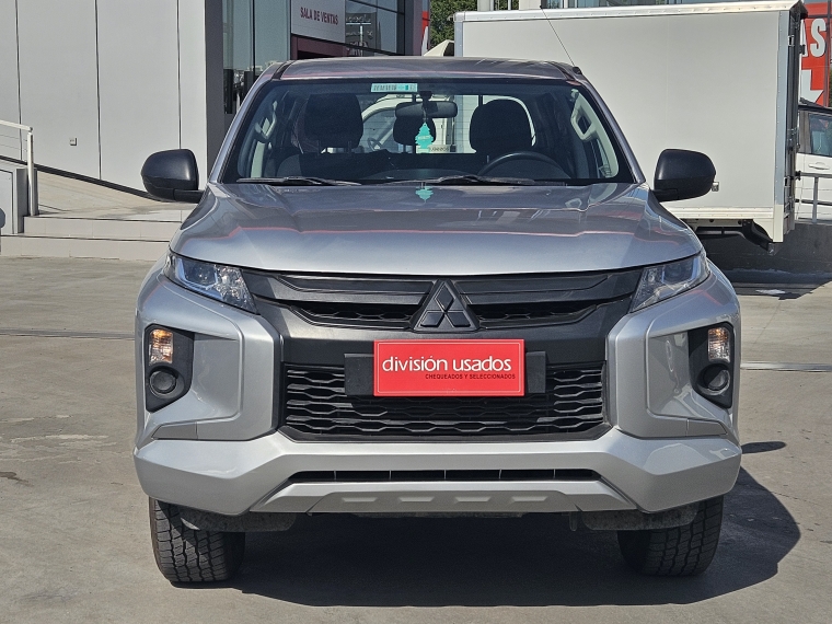 Mitsubishi L200 L200 D/c 2.4 Work Cr 4x2 Wf Doble Airbag Mn 2022 Usado en Rosselot Usados