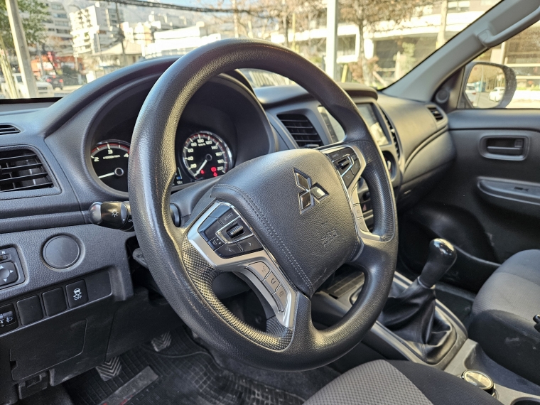 Mitsubishi Katana L200 Katana Crt 4x4 2.2 2024 Usado en Rosselot Usados