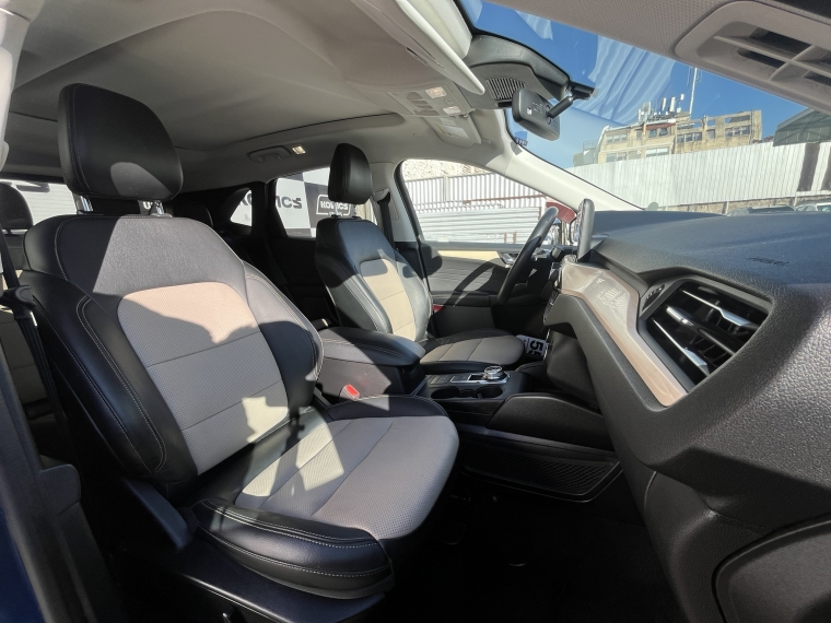 Ford Escape 2.5 Titanium Hev At 4x4 Hibrido 2023 Usado  Usado en Kovacs Usados