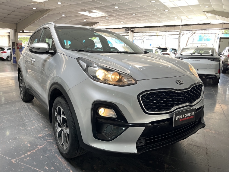 Kia Sportage Lx 2.0l Gsl Aut 2wd 2022  Usado en Grass & Arueste Usados