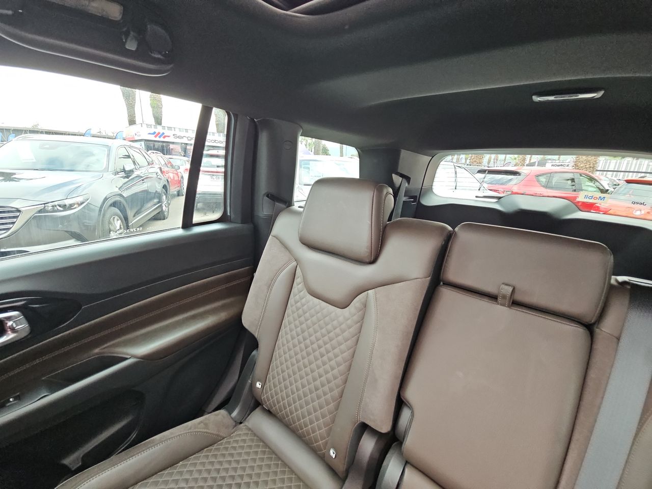 Jeep Commander Commander Overland 1.3 Aut 2023 Usado en Usados de Primera - Sergio Escobar