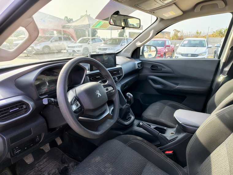 Peugeot Landtrek Landtrek Active Bluehdi 180 4x2 Euro 6b 2024 Usado en Rosselot Usados