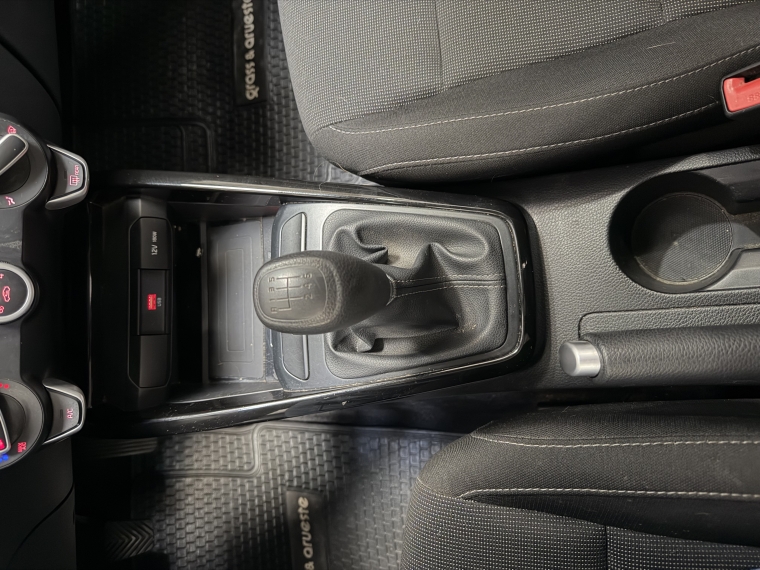 Kia Rio 4 Ex 1.4l 6mt Ci Full 2024  Usado en Grass & Arueste