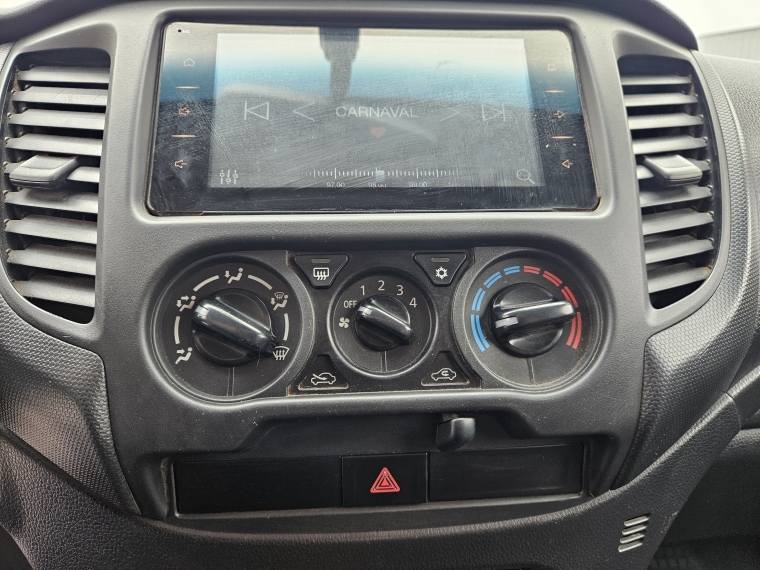 Mitsubishi L200 L200 D/c 2.4 Katana Crt 4x4 Special Pack 2023 Usado en Rosselot Usados